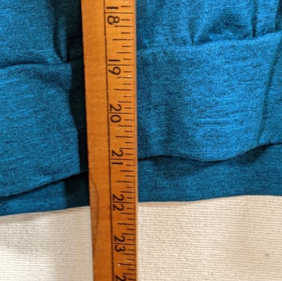 Nike Running Women's Cropped Style Sweatshirt Teal Color Size Medium - Picture 11 of 12